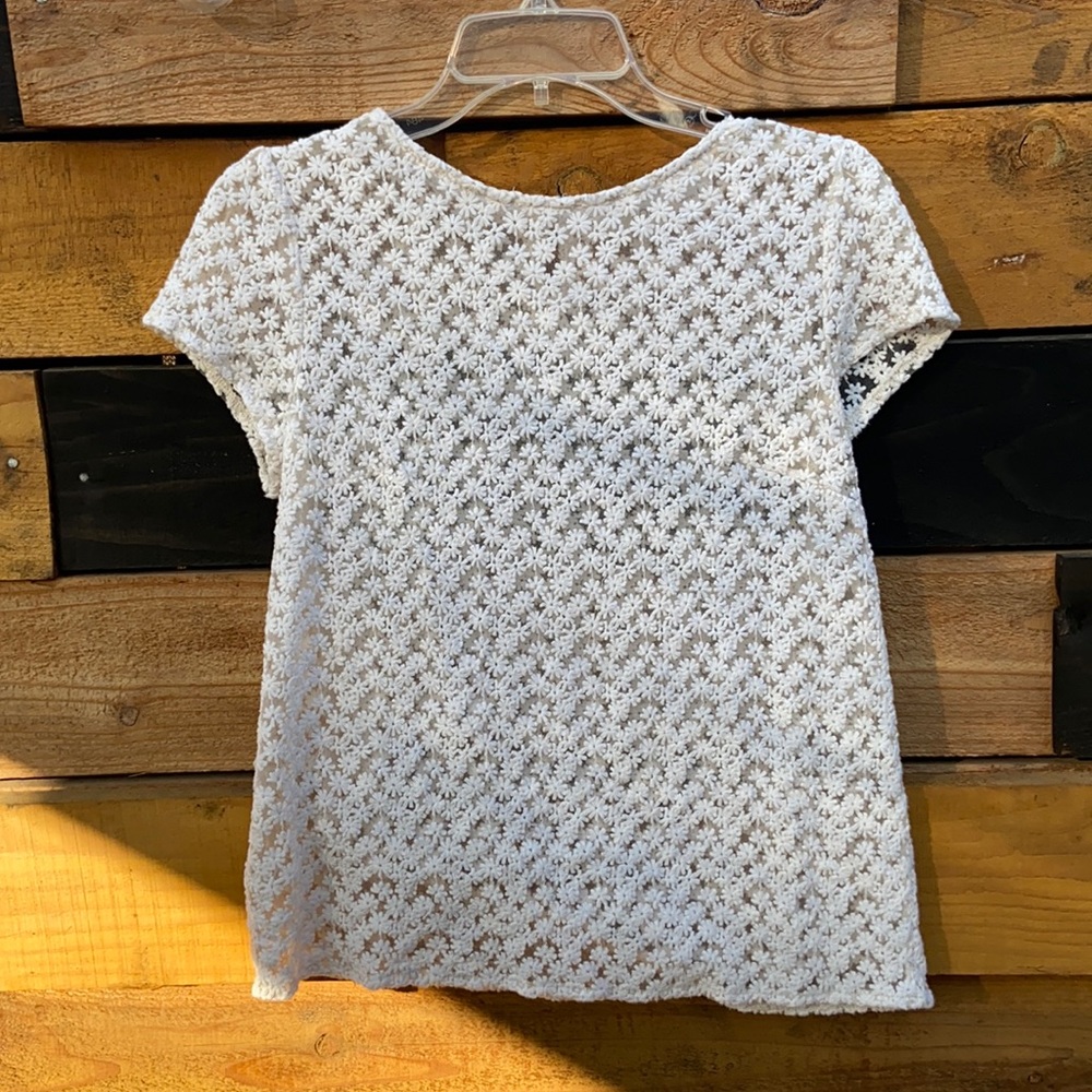 Loft stitched floral top. Cute detail
